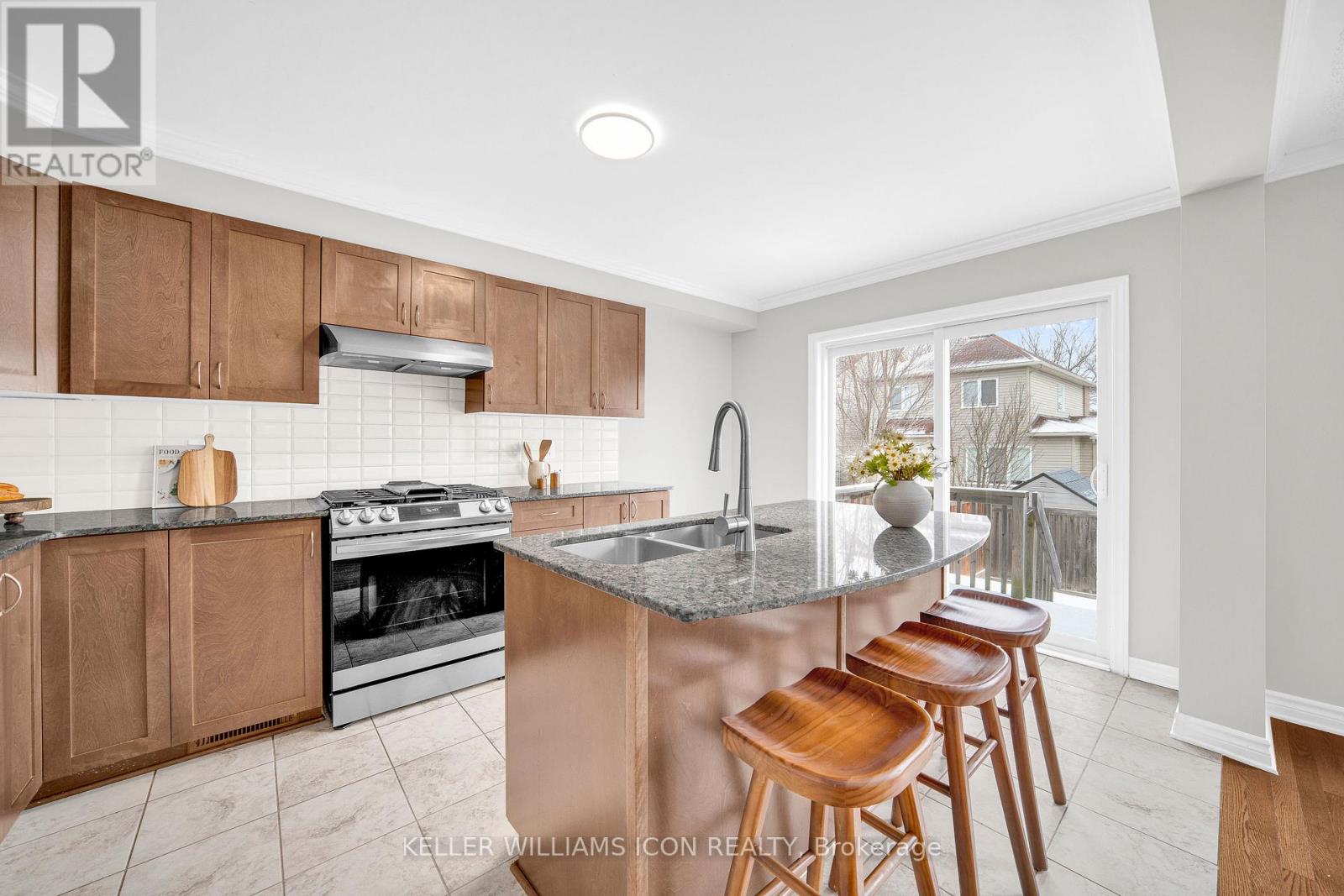 3491 Woodroffe Avenue, Ottawa, Ontario  K2G 7A6 - Photo 11 - X12596464