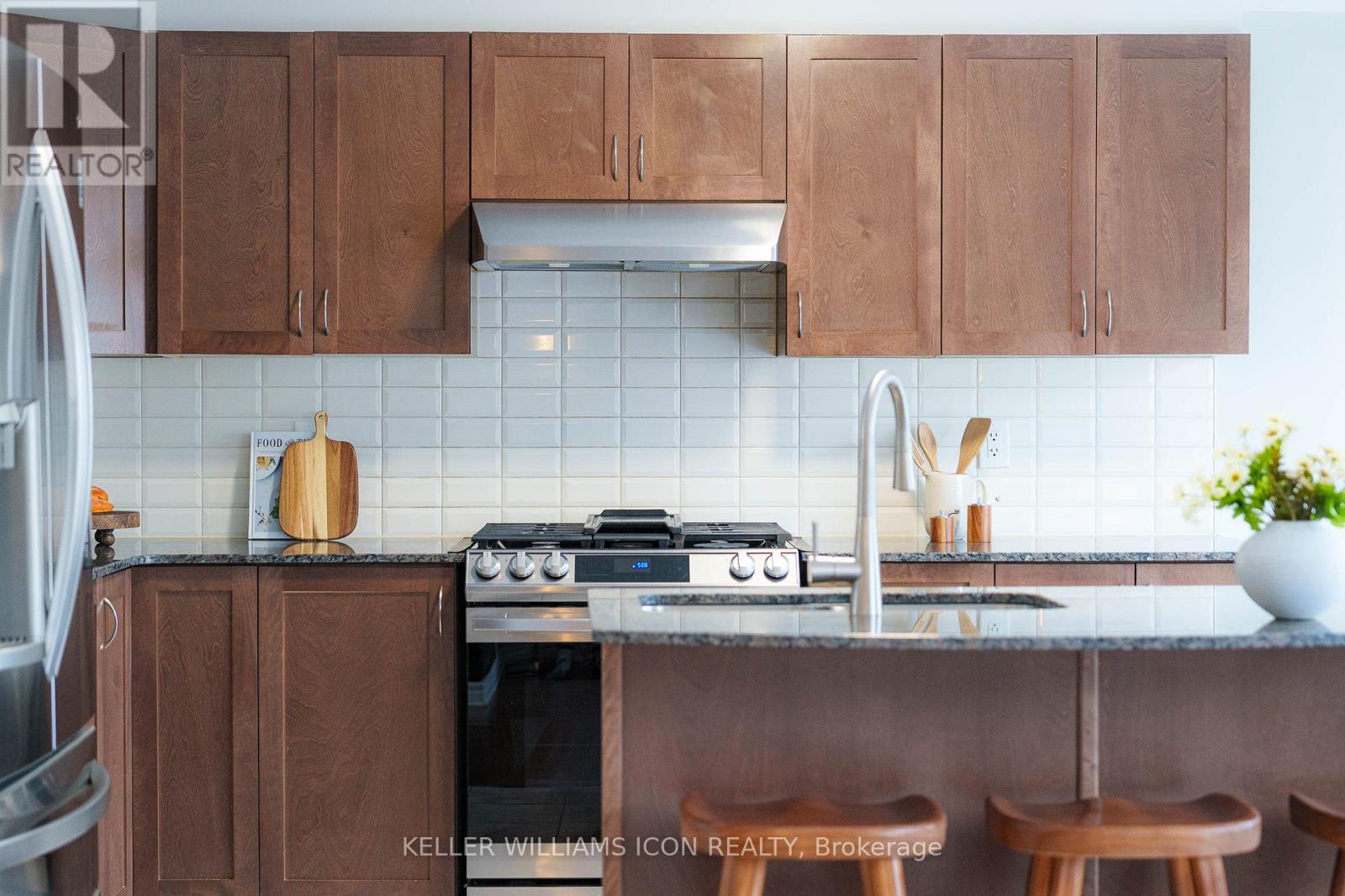 3491 Woodroffe Avenue, Ottawa, Ontario  K2G 7A6 - Photo 9 - X12596464