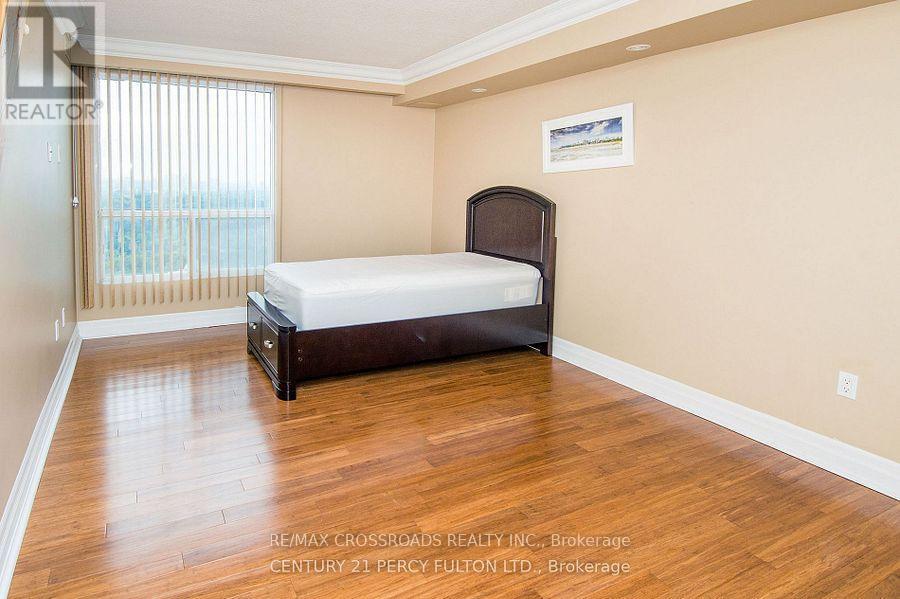 2105 - 5 Concorde Place, Toronto, Ontario  M3C 3M8 - Photo 10 - C12596466