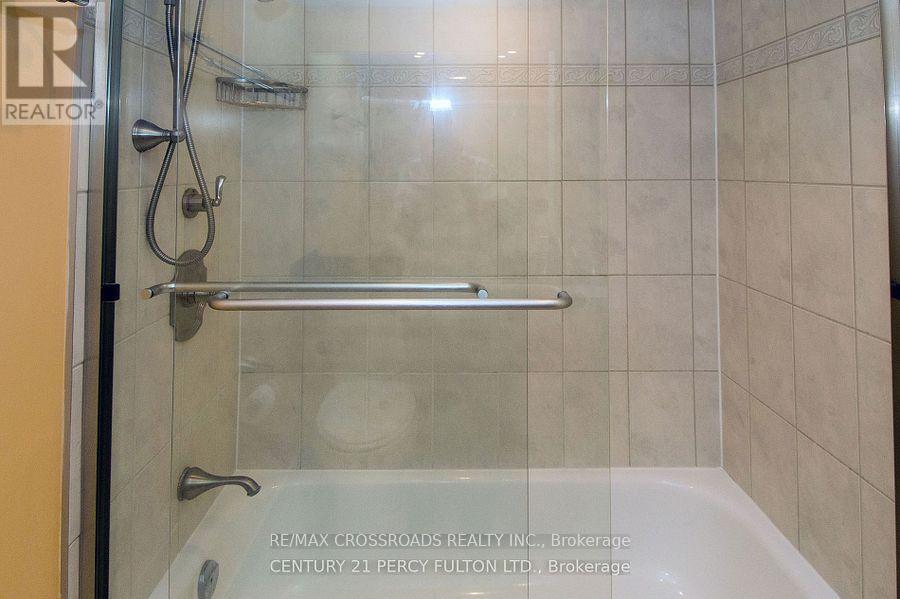 2105 - 5 Concorde Place, Toronto, Ontario  M3C 3M8 - Photo 13 - C12596466