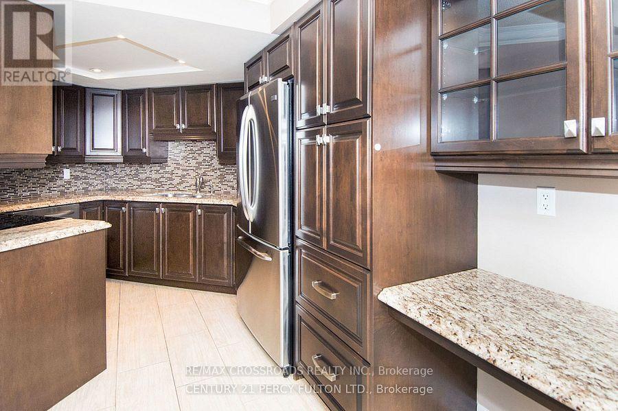 2105 - 5 Concorde Place, Toronto, Ontario  M3C 3M8 - Photo 19 - C12596466