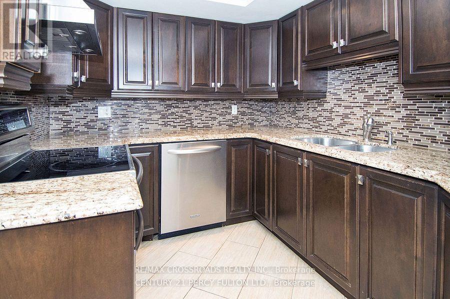 2105 - 5 Concorde Place, Toronto, Ontario  M3C 3M8 - Photo 22 - C12596466