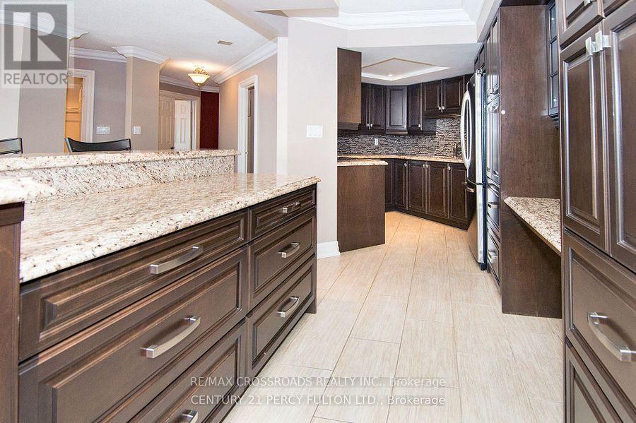 2105 - 5 Concorde Place, Toronto, Ontario  M3C 3M8 - Photo 24 - C12596466