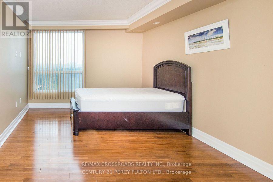 2105 - 5 Concorde Place, Toronto, Ontario  M3C 3M8 - Photo 9 - C12596466