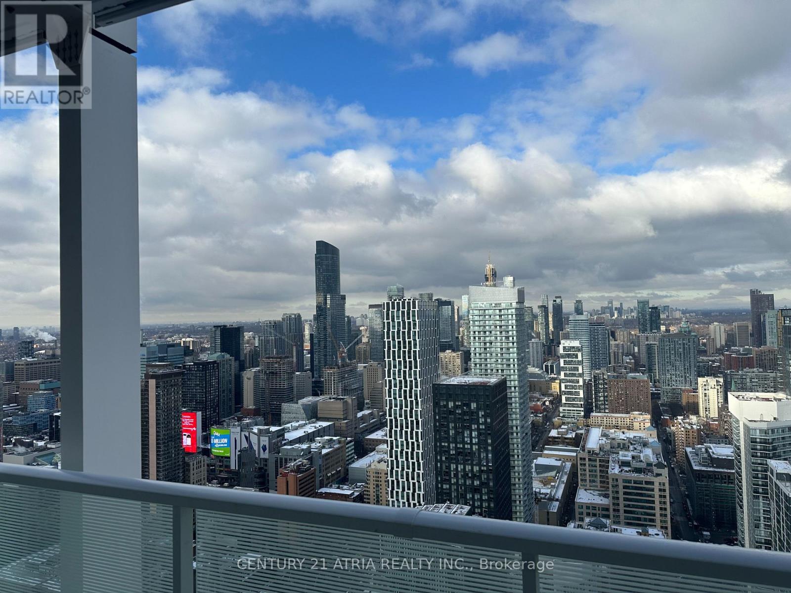 5812 - 88 Queen Street E, Toronto, Ontario  M5C 0B6 - Photo 18 - C12596468