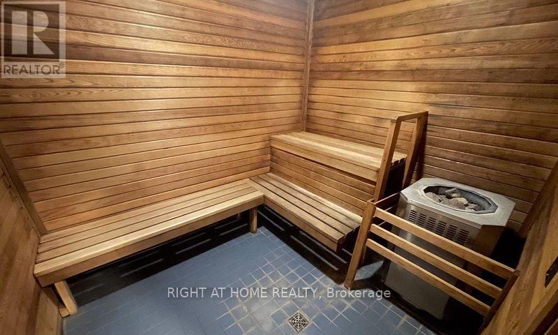 2207 - 5168 Yonge Street, Toronto, Ontario  M2N 0G1 - Photo 16 - C12596470