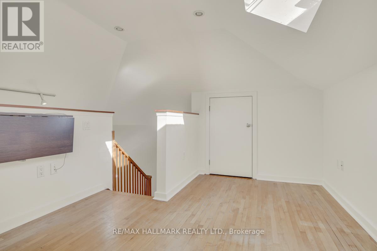 Coach House - 321 Palmerston Boulevard, Toronto, Ontario  M6G 2N5 - Photo 17 - C12596482