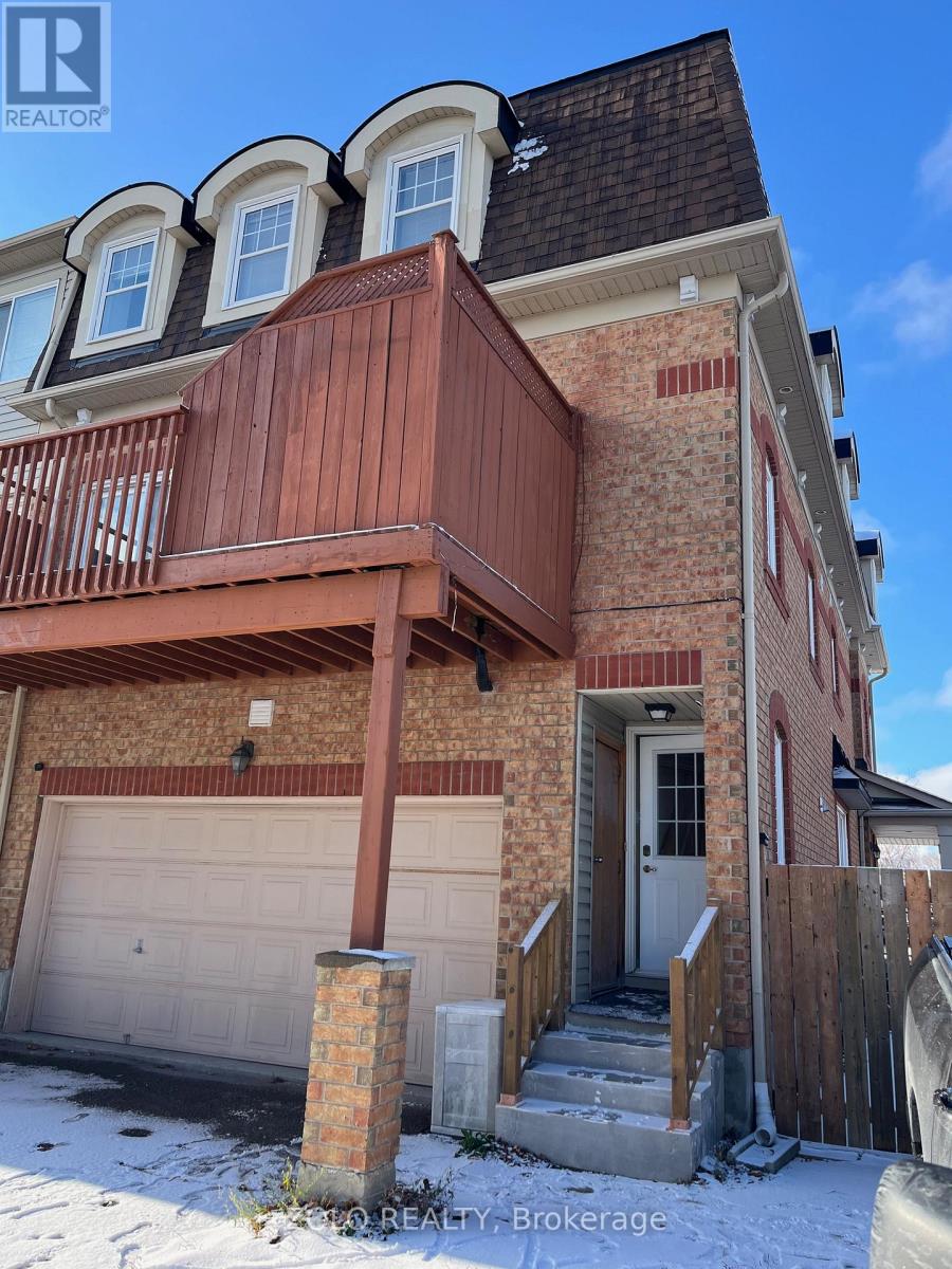 B - 13 Rouge River Drive, Toronto, Ontario  M1B 6J4 - Photo 2 - E12596486