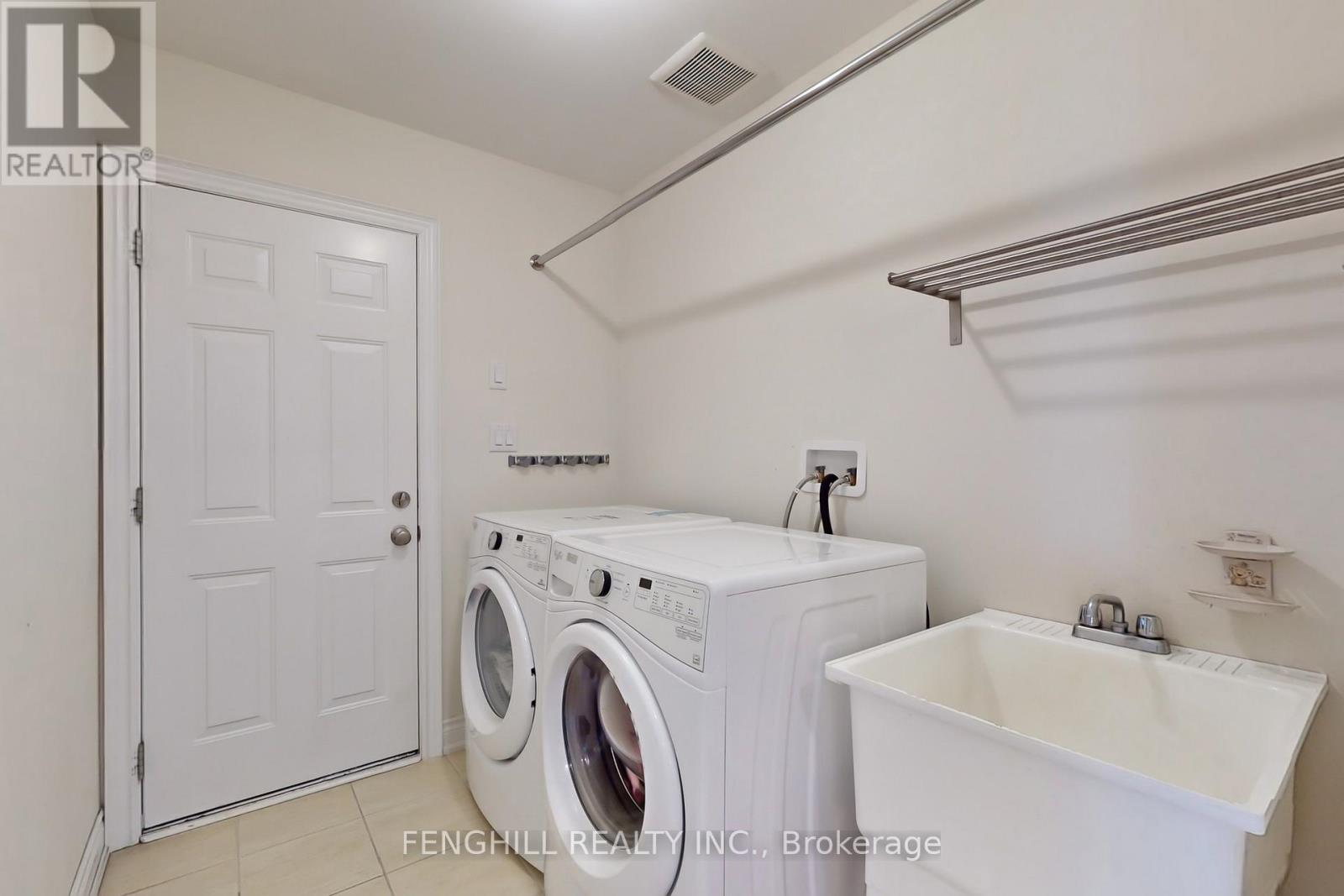 17 Blazing Star Street, East Gwillimbury, Ontario  L9N 0S2 - Photo 10 - N12596484