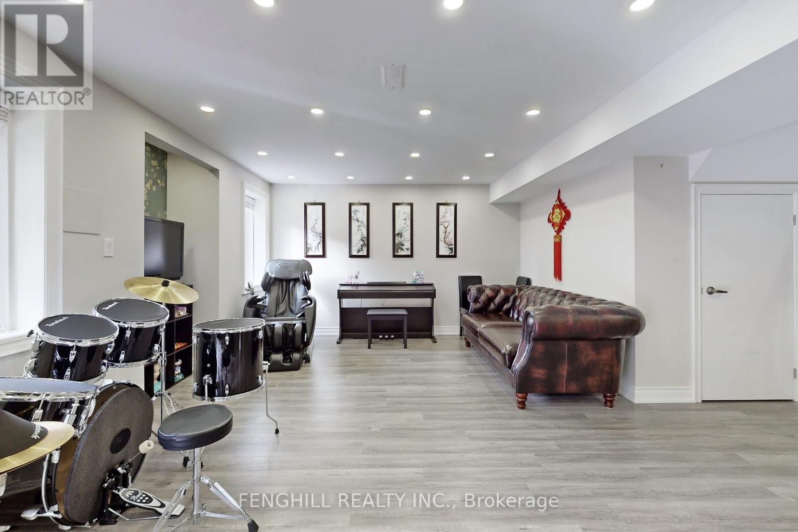 17 Blazing Star Street, East Gwillimbury, Ontario  L9N 0S2 - Photo 20 - N12596484