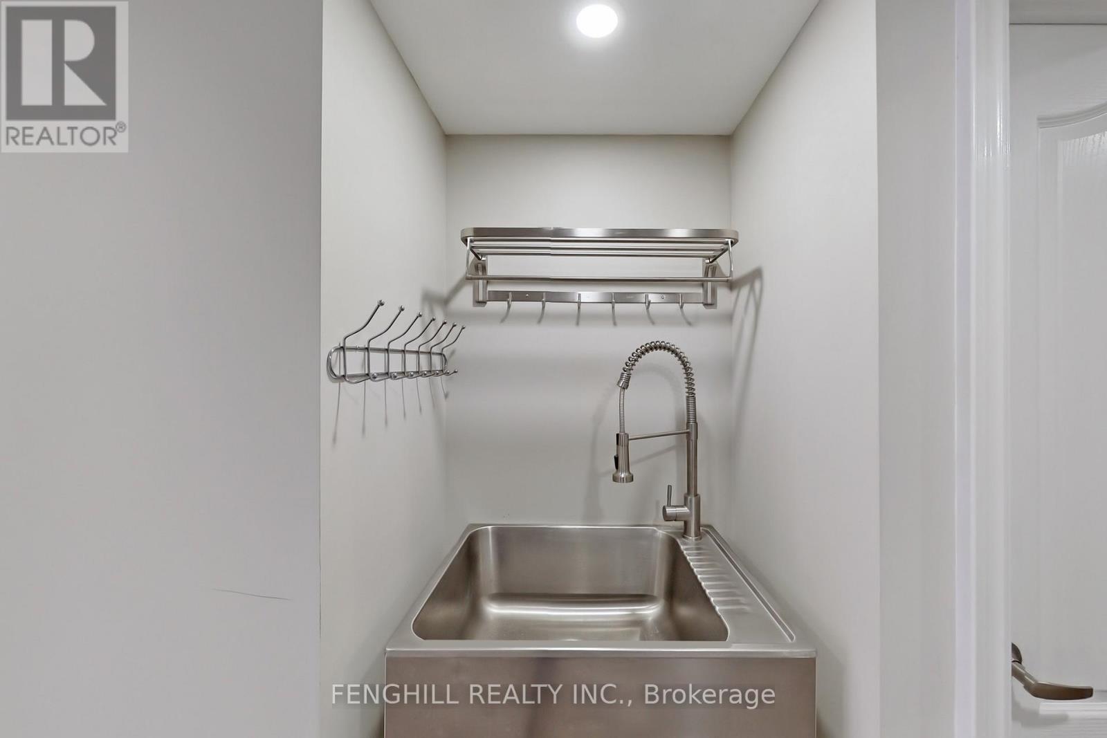 17 Blazing Star Street, East Gwillimbury, Ontario  L9N 0S2 - Photo 24 - N12596484