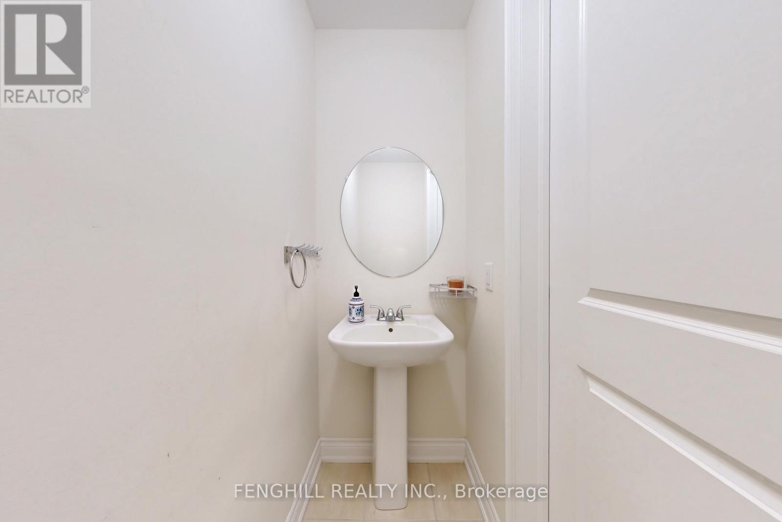 17 Blazing Star Street, East Gwillimbury, Ontario  L9N 0S2 - Photo 9 - N12596484