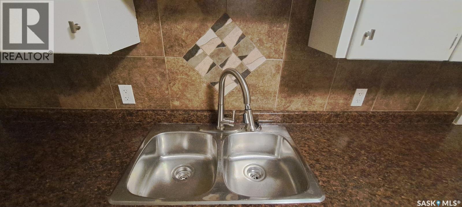 668 Grandview Street W, Moose Jaw, Saskatchewan  S6H 5L4 - Photo 30 - SK025081