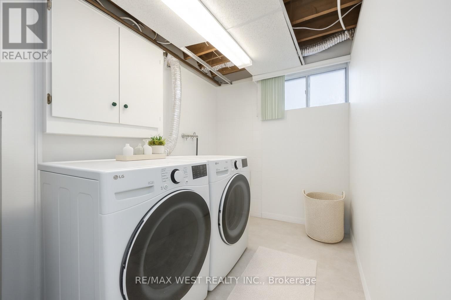 5 Henley Crescent, Toronto, Ontario  M9W 2W8 - Photo 16 - W12596472