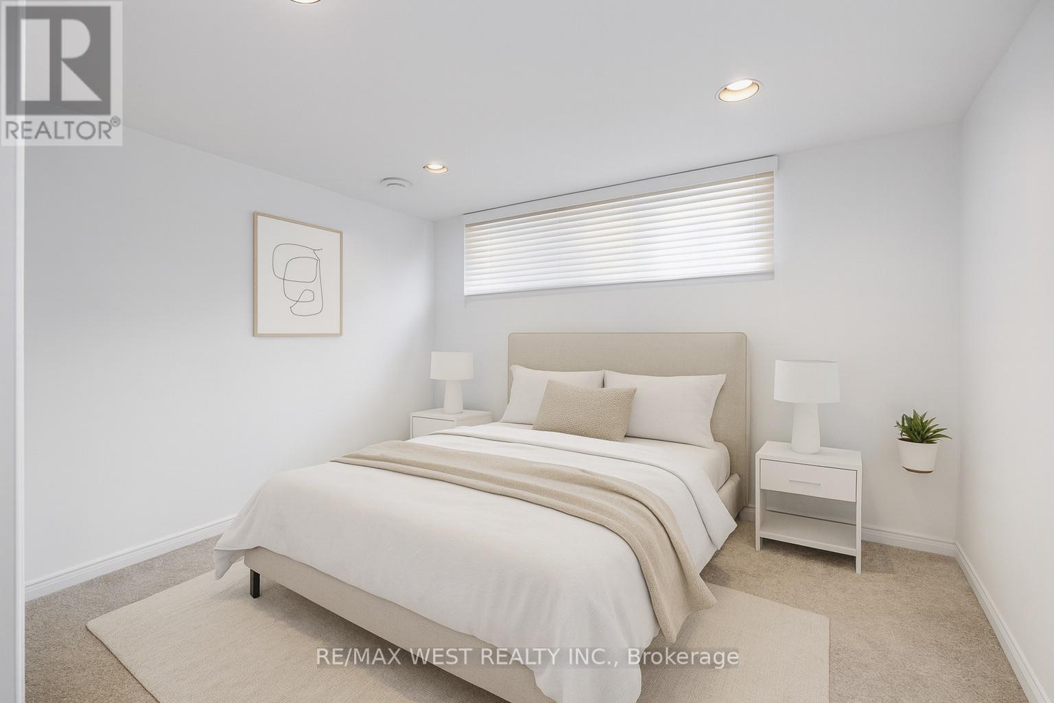 5 Henley Crescent, Toronto, Ontario  M9W 2W8 - Photo 20 - W12596472