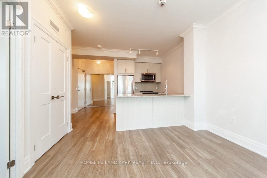 #901 - 4085 Parkside Village Drive, Mississauga, Ontario  L5B 0K9 - Photo 9 - W12596476