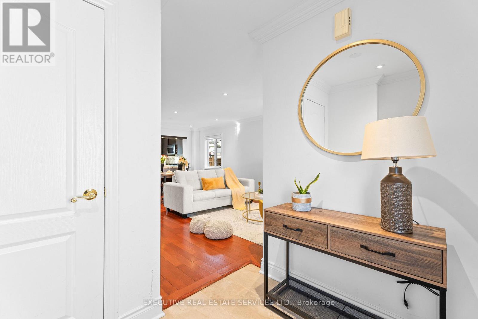 7068 Bannockburn Court, Mississauga, Ontario  L5N 7L5 - Photo 13 - W12596488