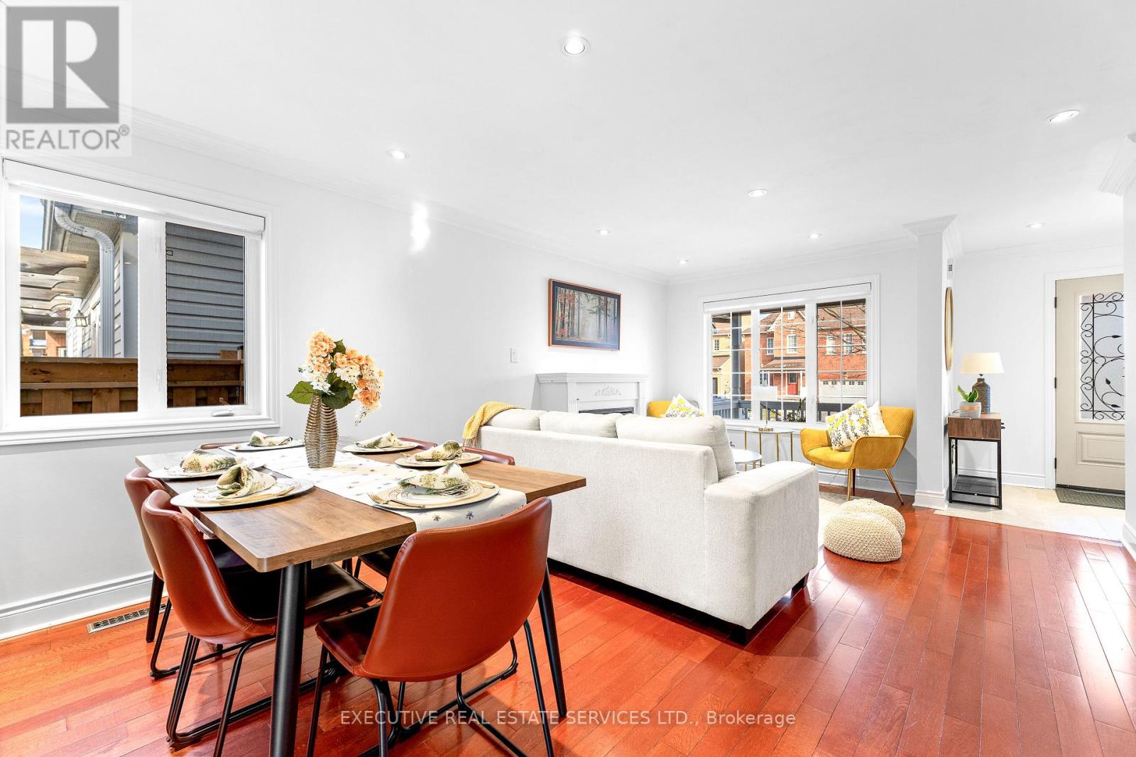 7068 Bannockburn Court, Mississauga, Ontario  L5N 7L5 - Photo 19 - W12596488