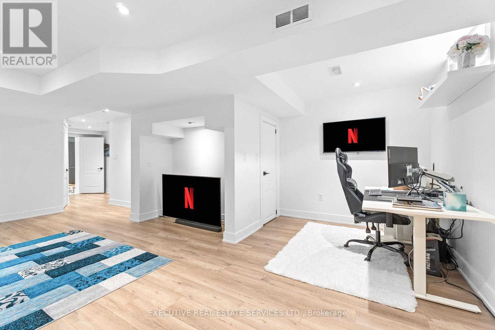 7068 Bannockburn Court, Mississauga, Ontario  L5N 7L5 - Photo 43 - W12596488