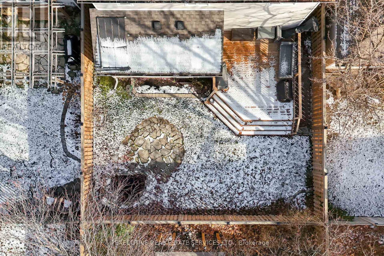 7068 Bannockburn Court, Mississauga, Ontario  L5N 7L5 - Photo 50 - W12596488