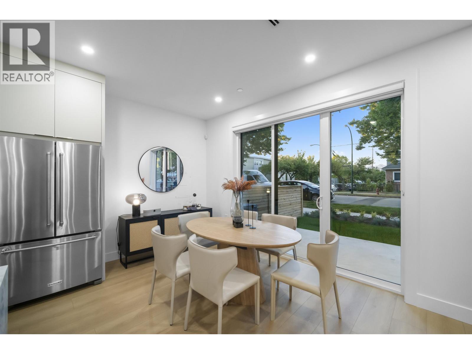 1 2386 E 45th Avenue, Vancouver, British Columbia  V5R 1K3 - Photo 6 - R3050903