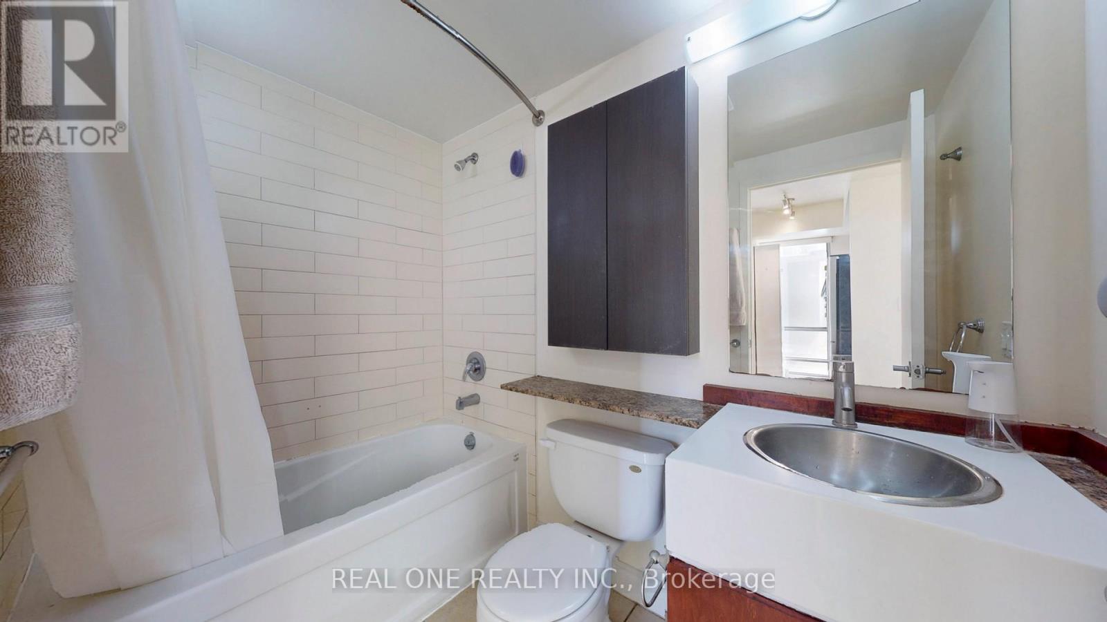 307 - 5 Mariner Terrace, Toronto, Ontario  M5V 3V6 - Photo 20 - C12596506