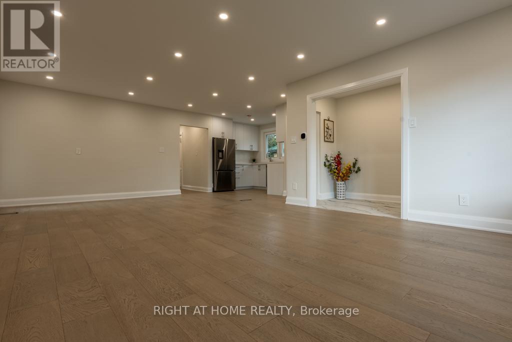 343 Boisdale Avenue, Richmond Hill, Ontario  L4C 1R4 - Photo 6 - N12596508