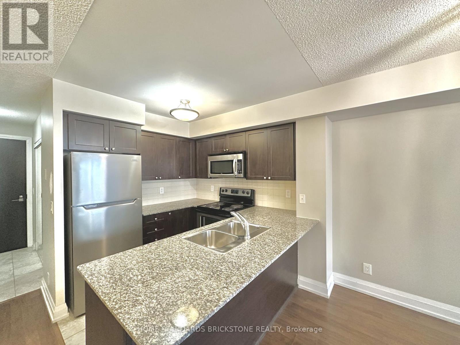 603 - 1070 Sheppard Avenue W, Toronto, Ontario  M3J 0G8 - Photo 2 - W12596504