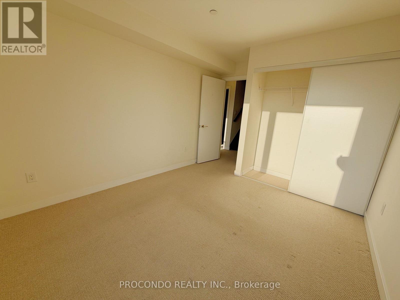 Th10 - 4070 Parkside Village Drive, Mississauga, Ontario  L5B 3M8 - Photo 10 - W12596524