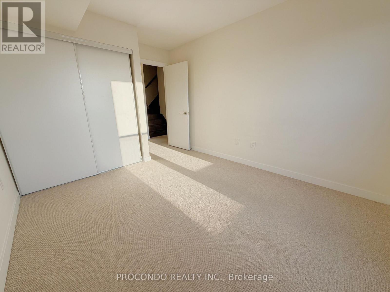 Th10 - 4070 Parkside Village Drive, Mississauga, Ontario  L5B 3M8 - Photo 12 - W12596524