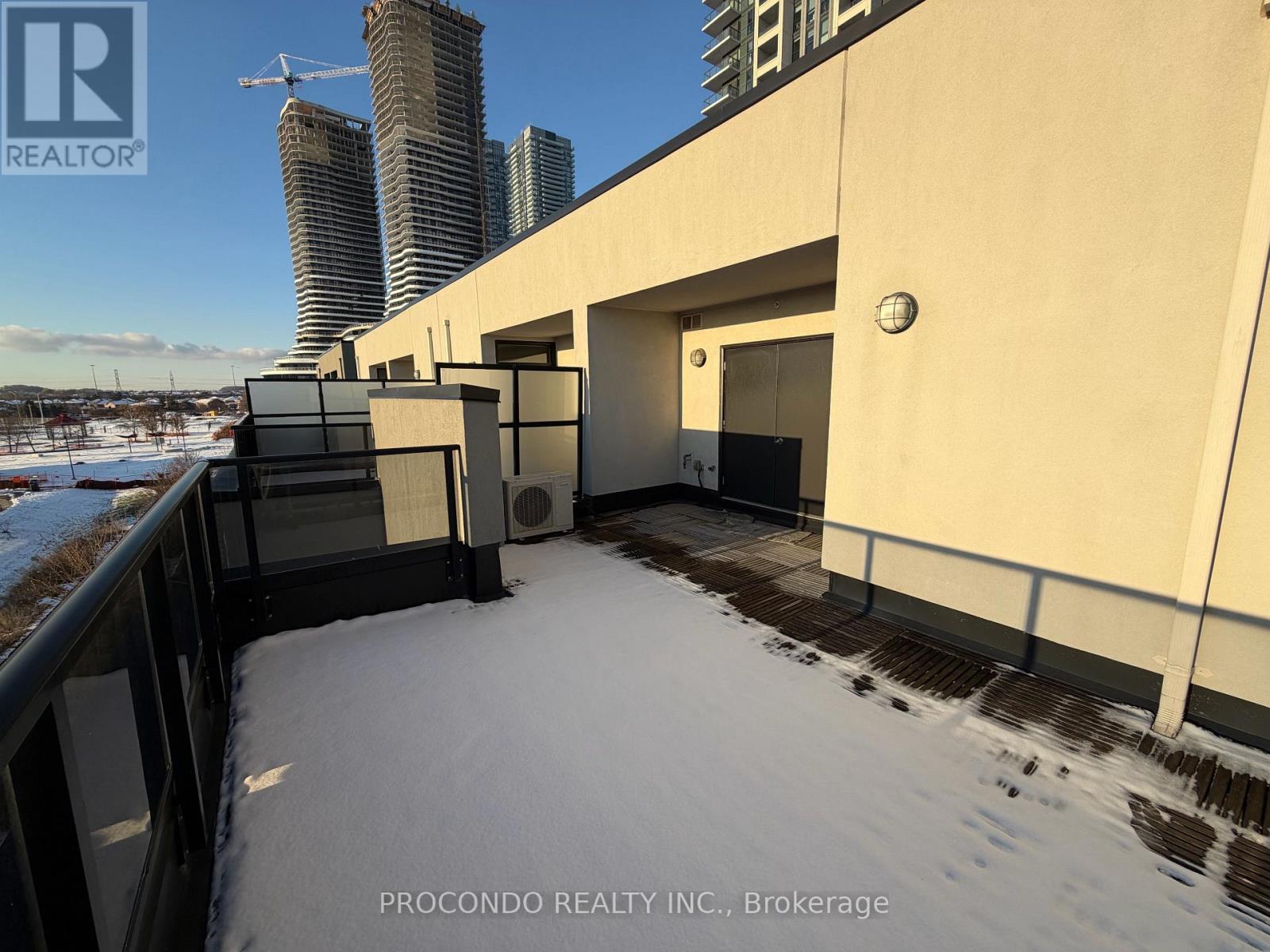 Th10 - 4070 Parkside Village Drive, Mississauga, Ontario  L5B 3M8 - Photo 23 - W12596524