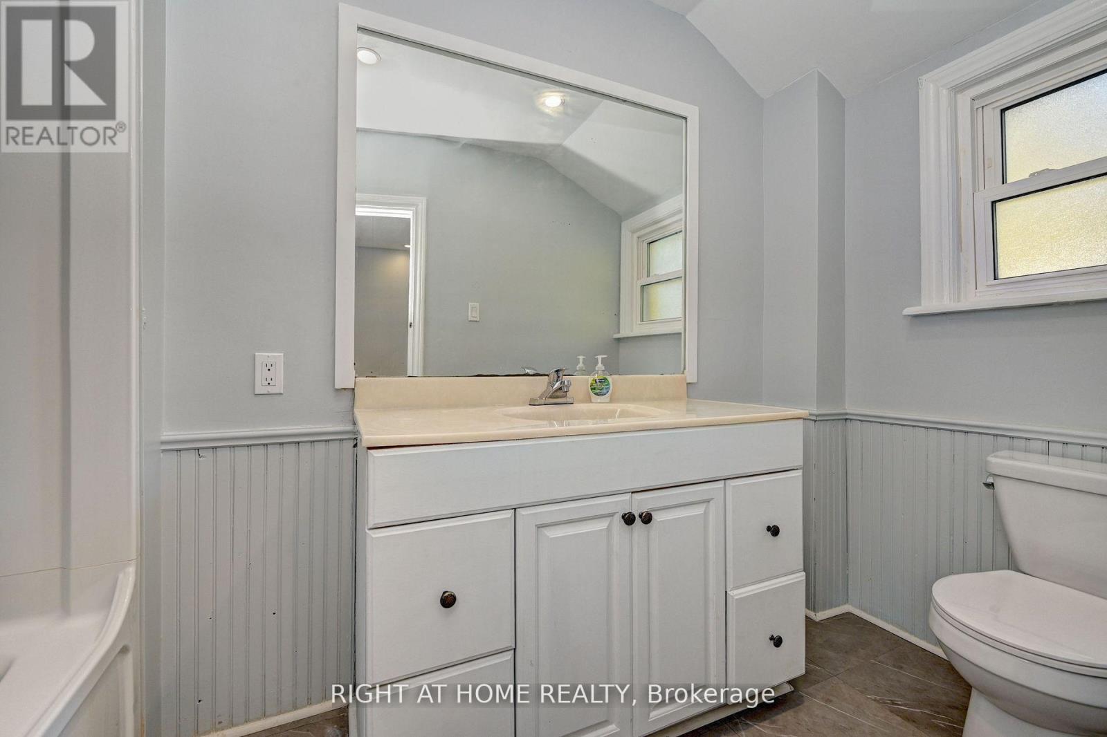 10 Monroe Street, Cambridge, Ontario  N1R 2C5 - Photo 26 - X12596518