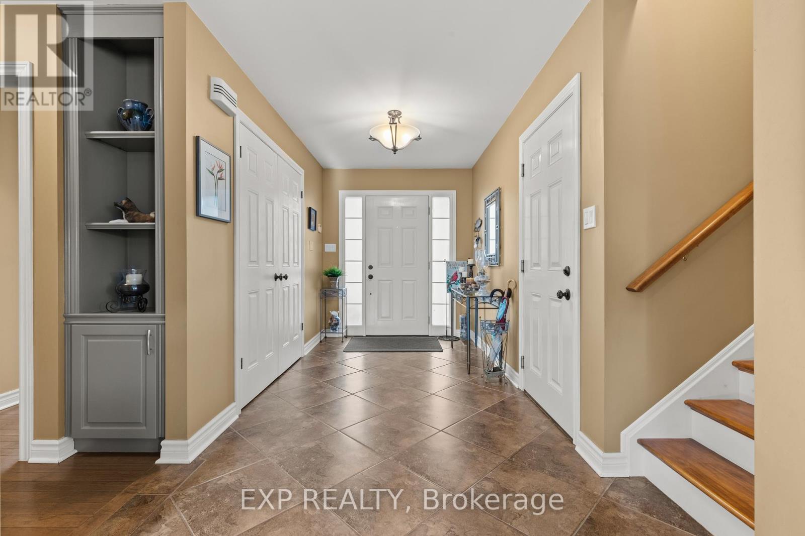 4893 Firelane 18, Port Colborne, Ontario  L0S 1R0 - Photo 5 - X12596586