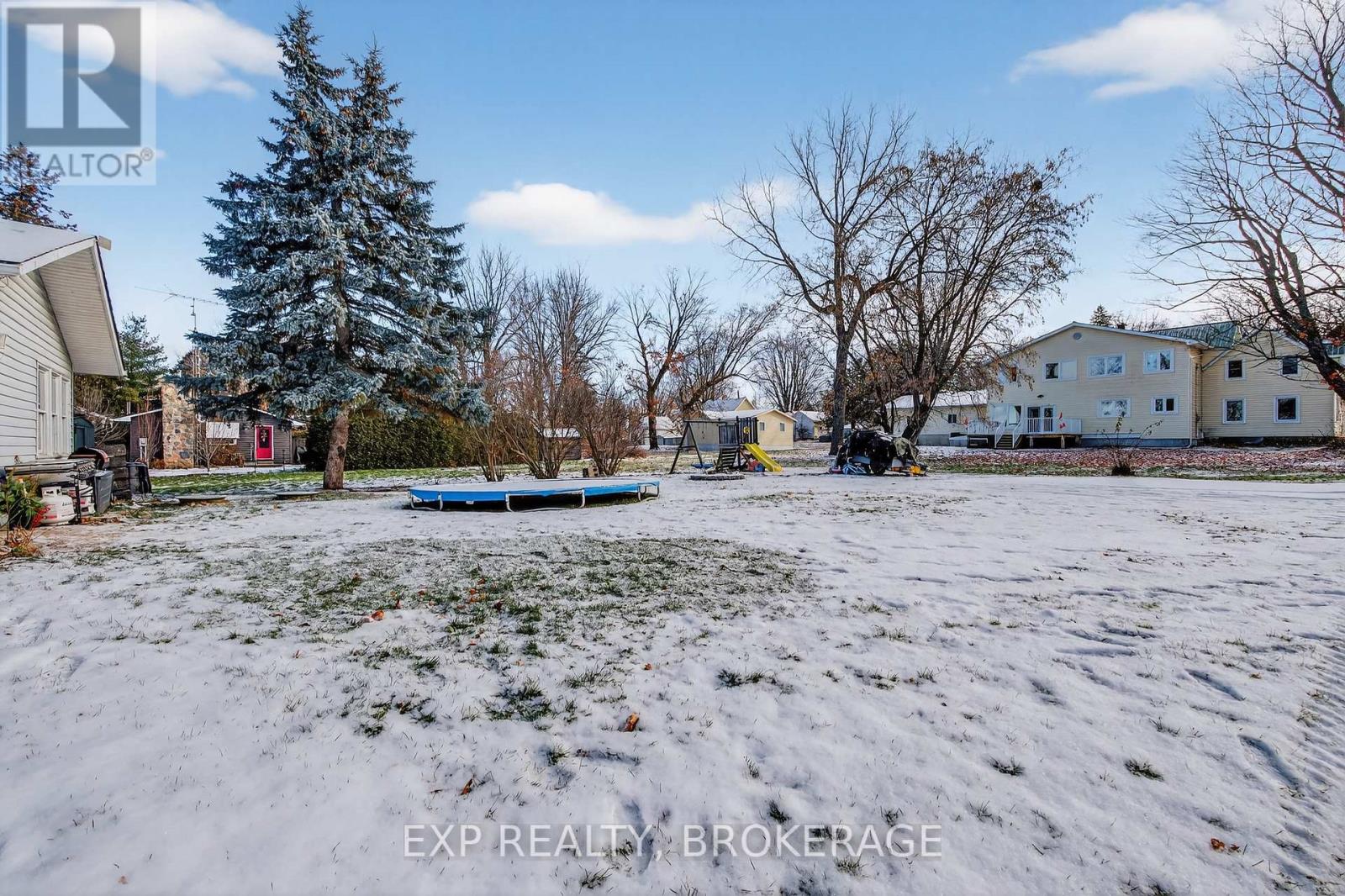 4 Water Street, Rideau Lakes, Ontario  K0G 1V0 - Photo 23 - X12596582