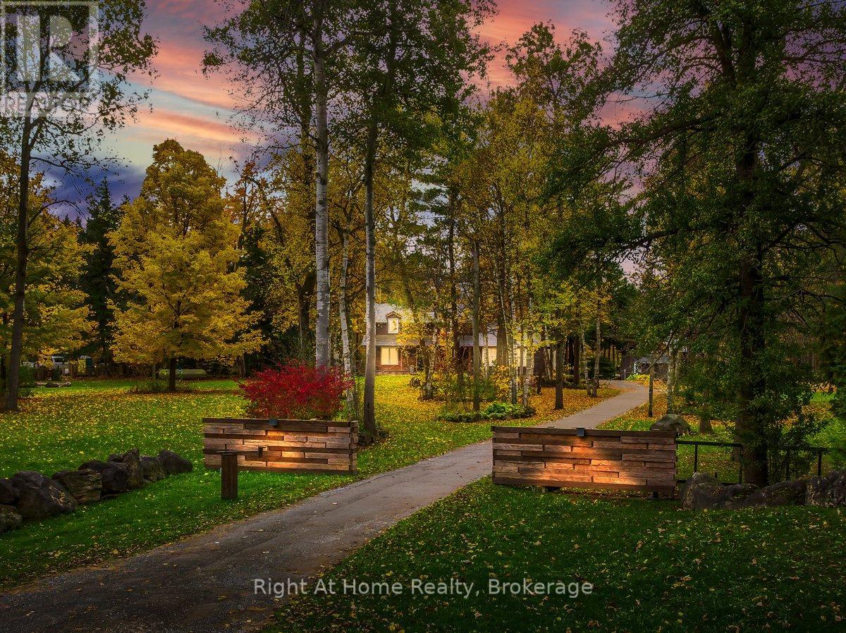 9658 Second Line, Milton, Ontario L0P 1B0 - Photo 2 - W12596604
