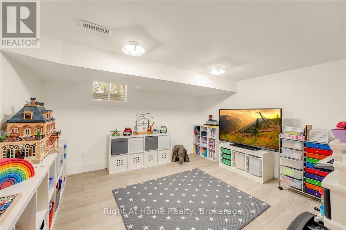 9658 Second Line, Milton, Ontario L0P 1B0 - Photo 34 - W12596604