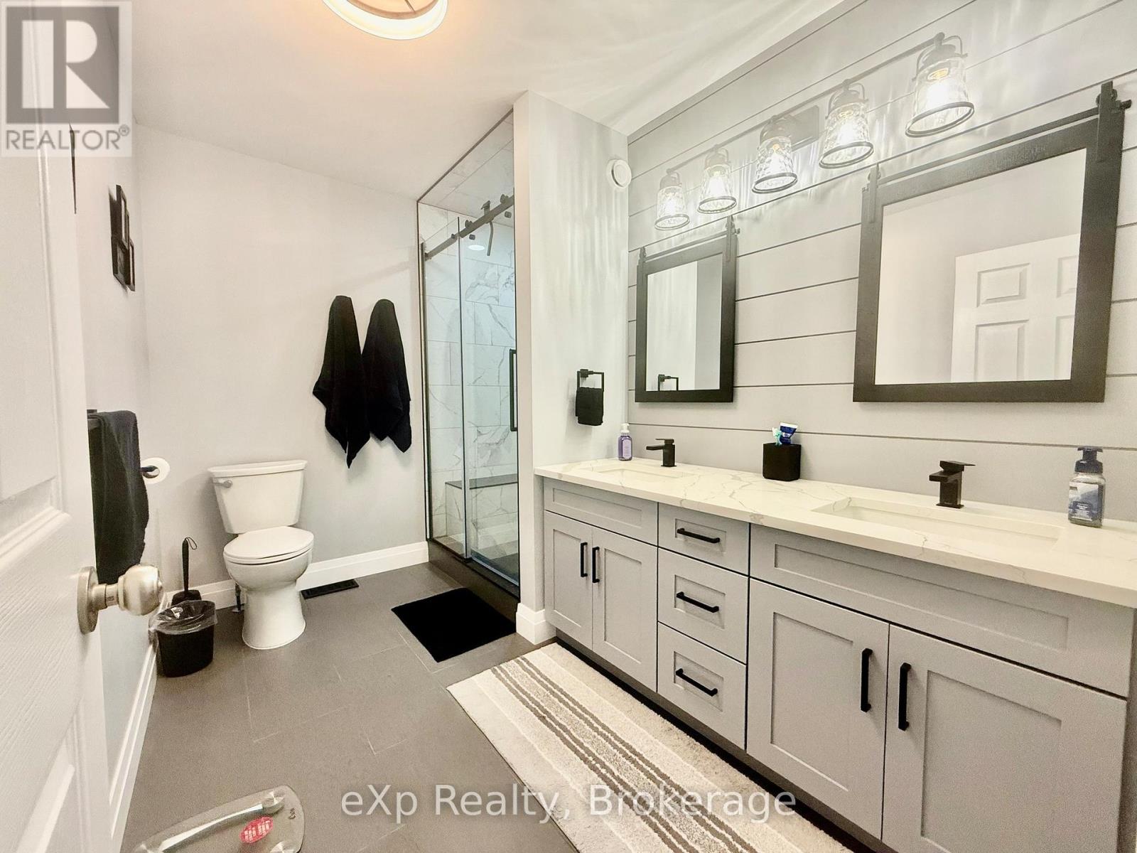 323237 Durham Road E, West Grey, Ontario  N0G 1R0 - Photo 22 - X12596596