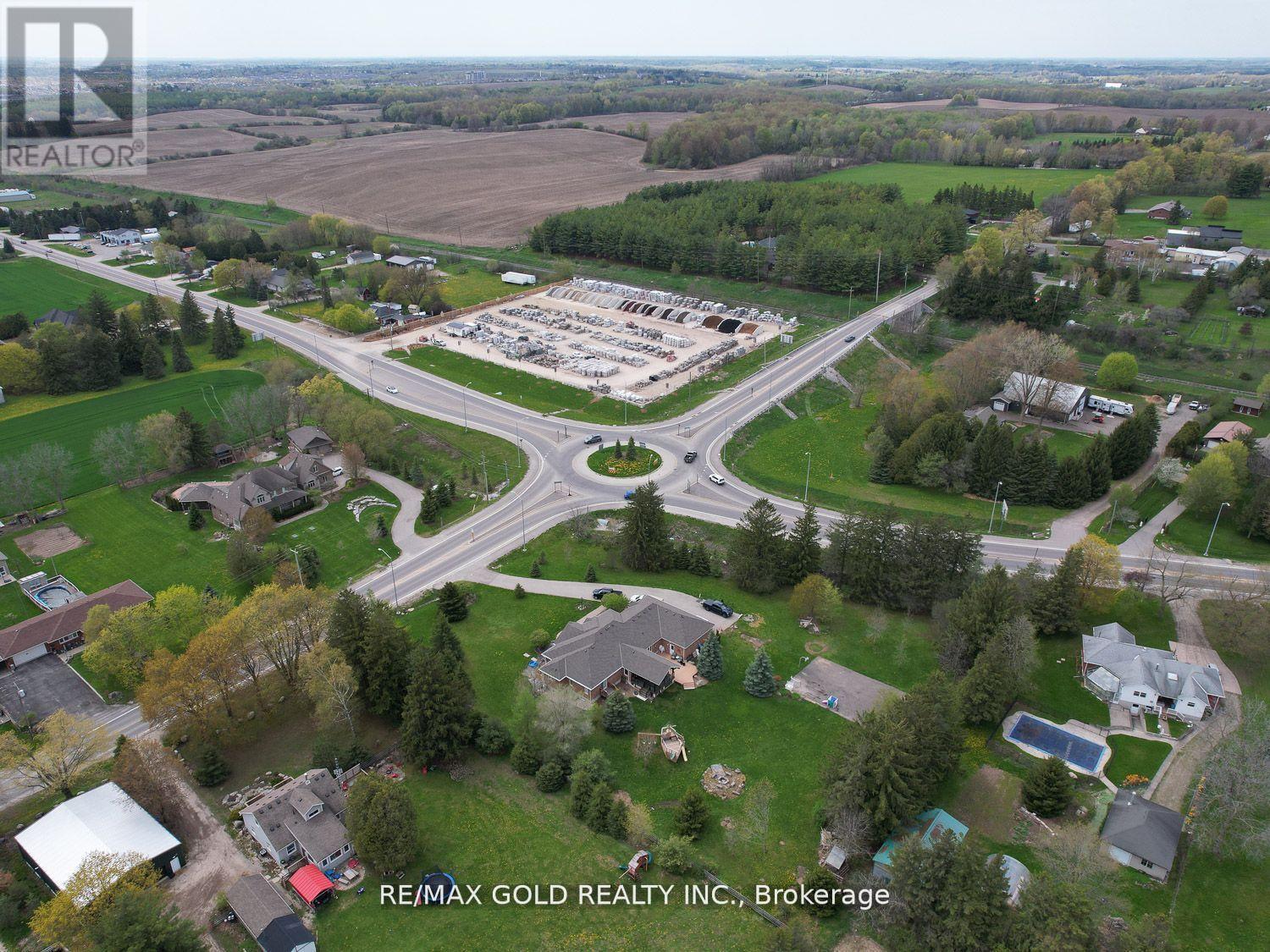 8017 Highway 7 S, Guelph/eramosa, Ontario  N1H 6H8 - Photo 21 - X12430970