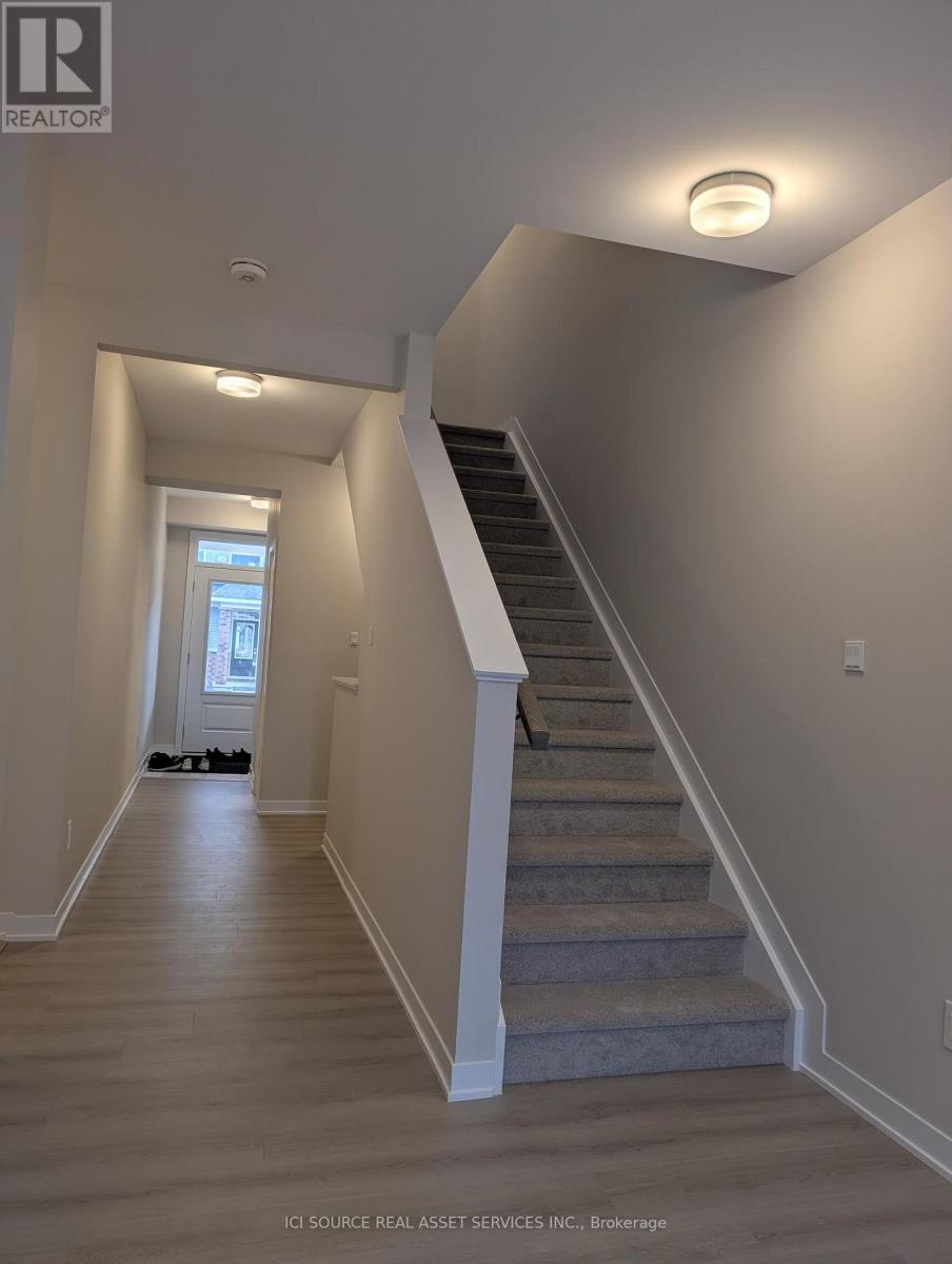 375 Les Emmerson Drive, Ottawa, Ontario  K2J 7L7 - Photo 11 - X12580902