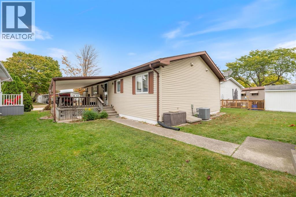 1940 London Line Unit# 164, Sarnia, Ontario  N7W 1B5 - Photo 10 - 25030975