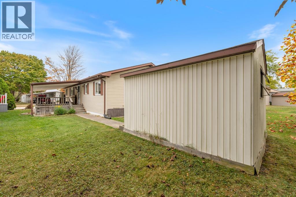 1940 London Line Unit# 164, Sarnia, Ontario  N7W 1B5 - Photo 11 - 25030975