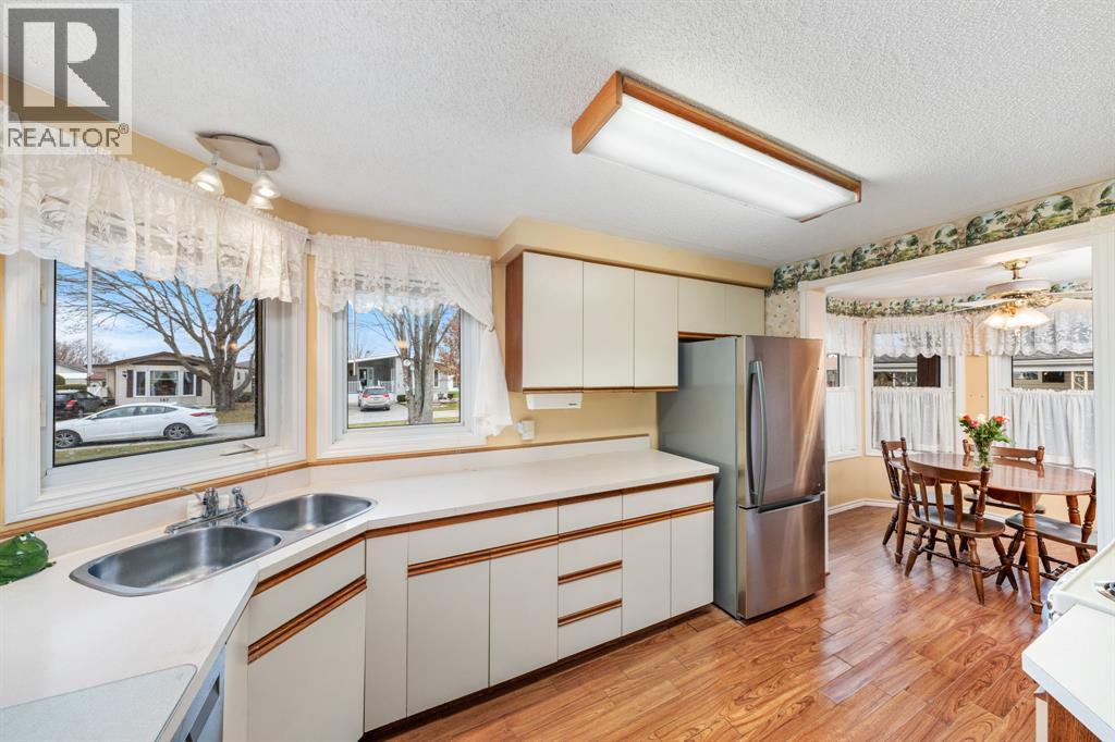 1940 London Line Unit# 164, Sarnia, Ontario  N7W 1B5 - Photo 21 - 25030975