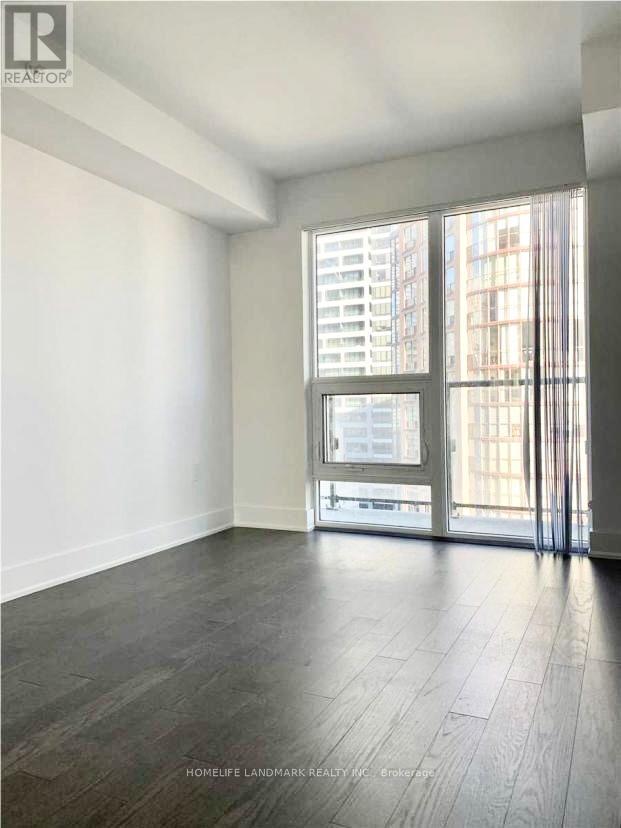 2001 - 955 Bay Street, Toronto, Ontario  M5S 0C6 - Photo 13 - C12596530