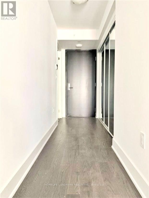 2001 - 955 Bay Street, Toronto, Ontario  M5S 0C6 - Photo 3 - C12596530