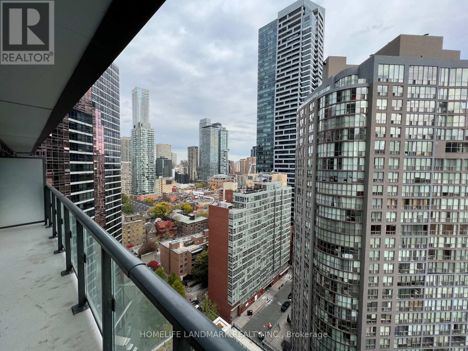 2001 - 955 Bay Street, Toronto, Ontario  M5S 0C6 - Photo 8 - C12596530