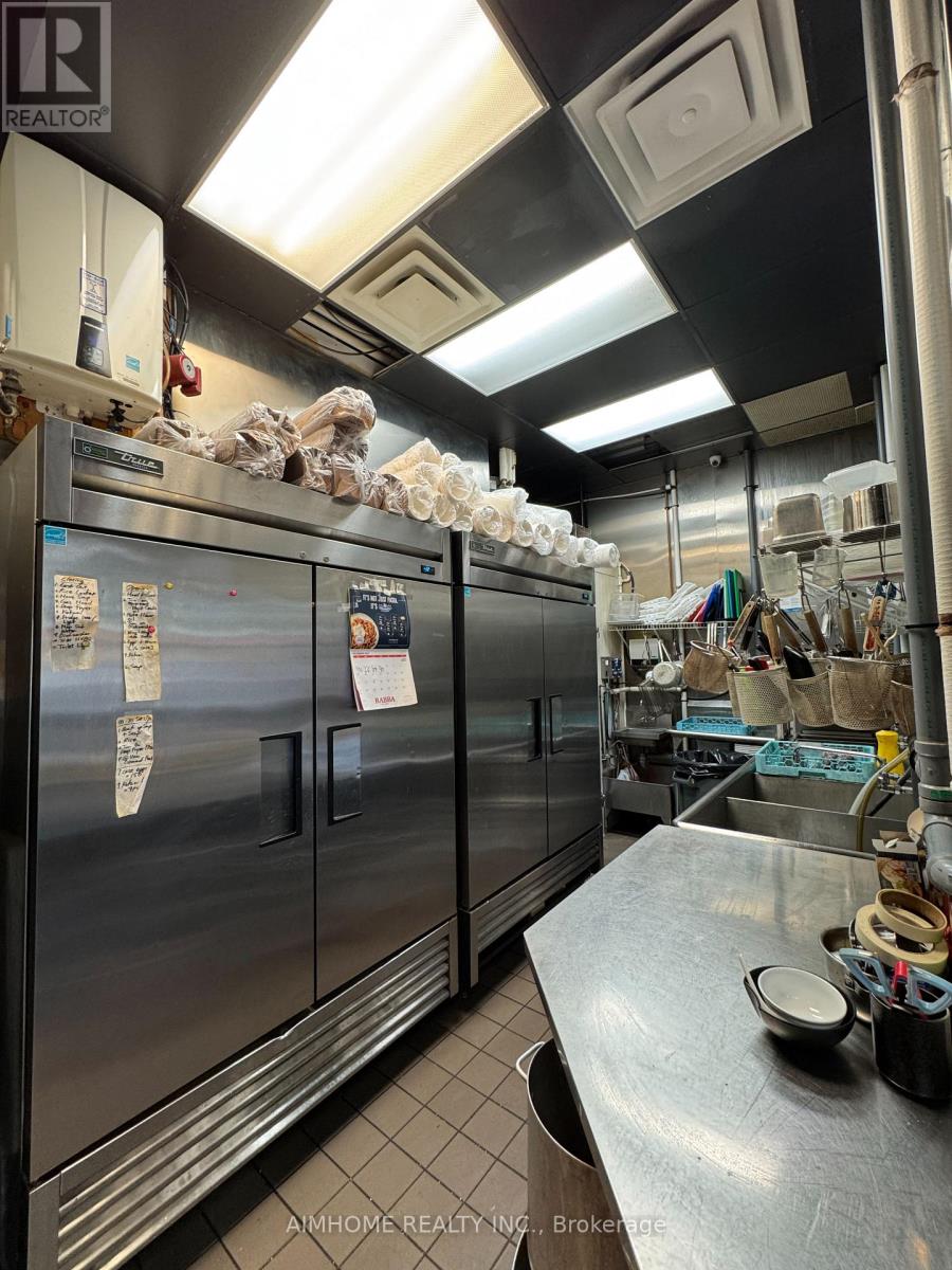 115 Fort York Boulevard, Toronto, Ontario  M5V 0J9 - Photo 6 - C12596540