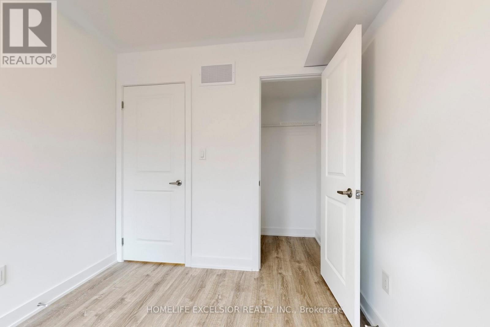 5456 Main Street, Whitchurch-Stouffville, Ontario  L4A 4W8 - Photo 32 - N12596528