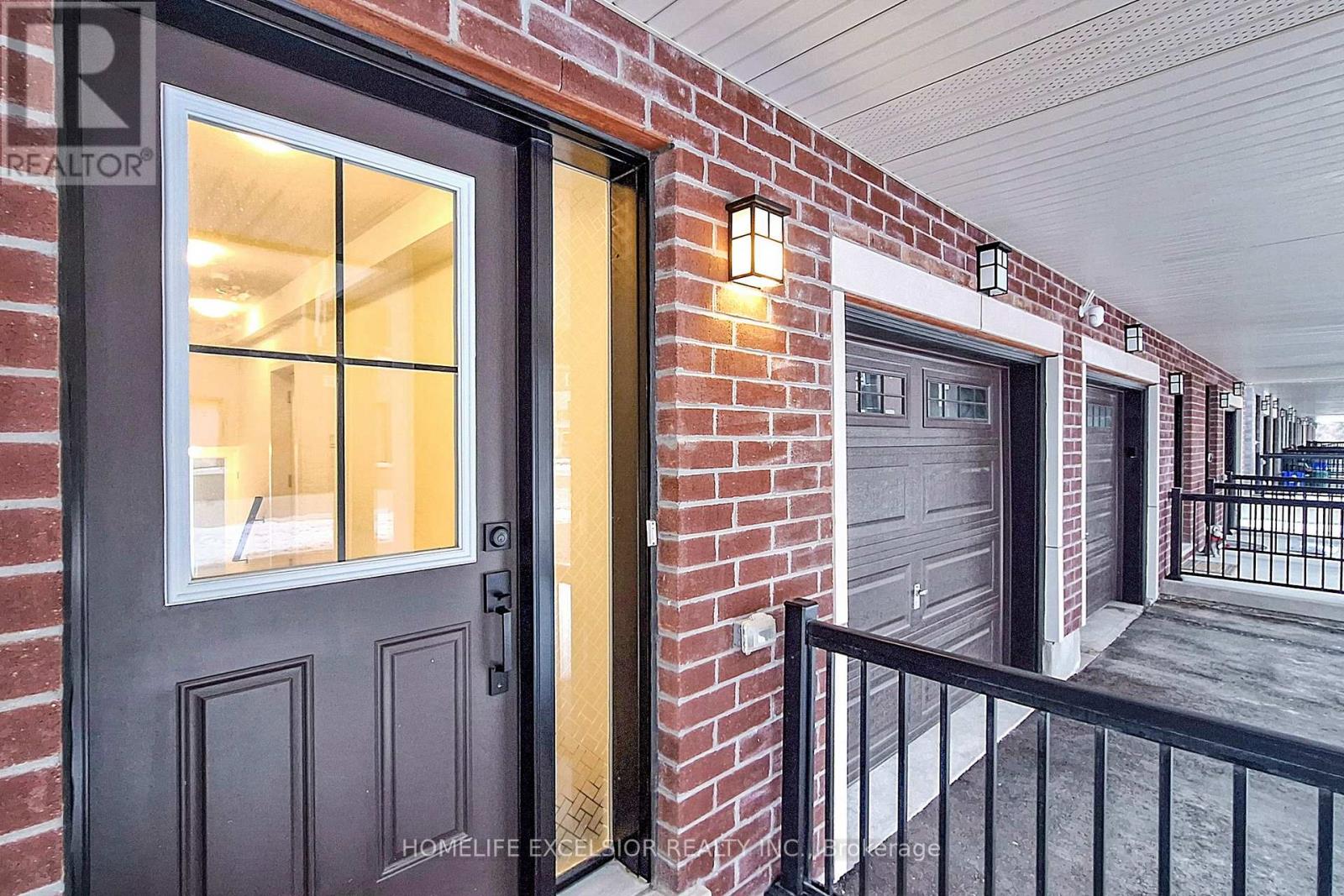 5456 Main Street, Whitchurch-Stouffville, Ontario  L4A 4W8 - Photo 5 - N12596528