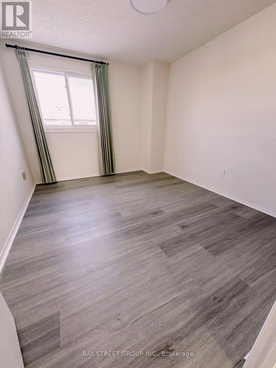 68 Hendon Road, Markham, Ontario  L3R 6Z5 - Photo 8 - N12596552