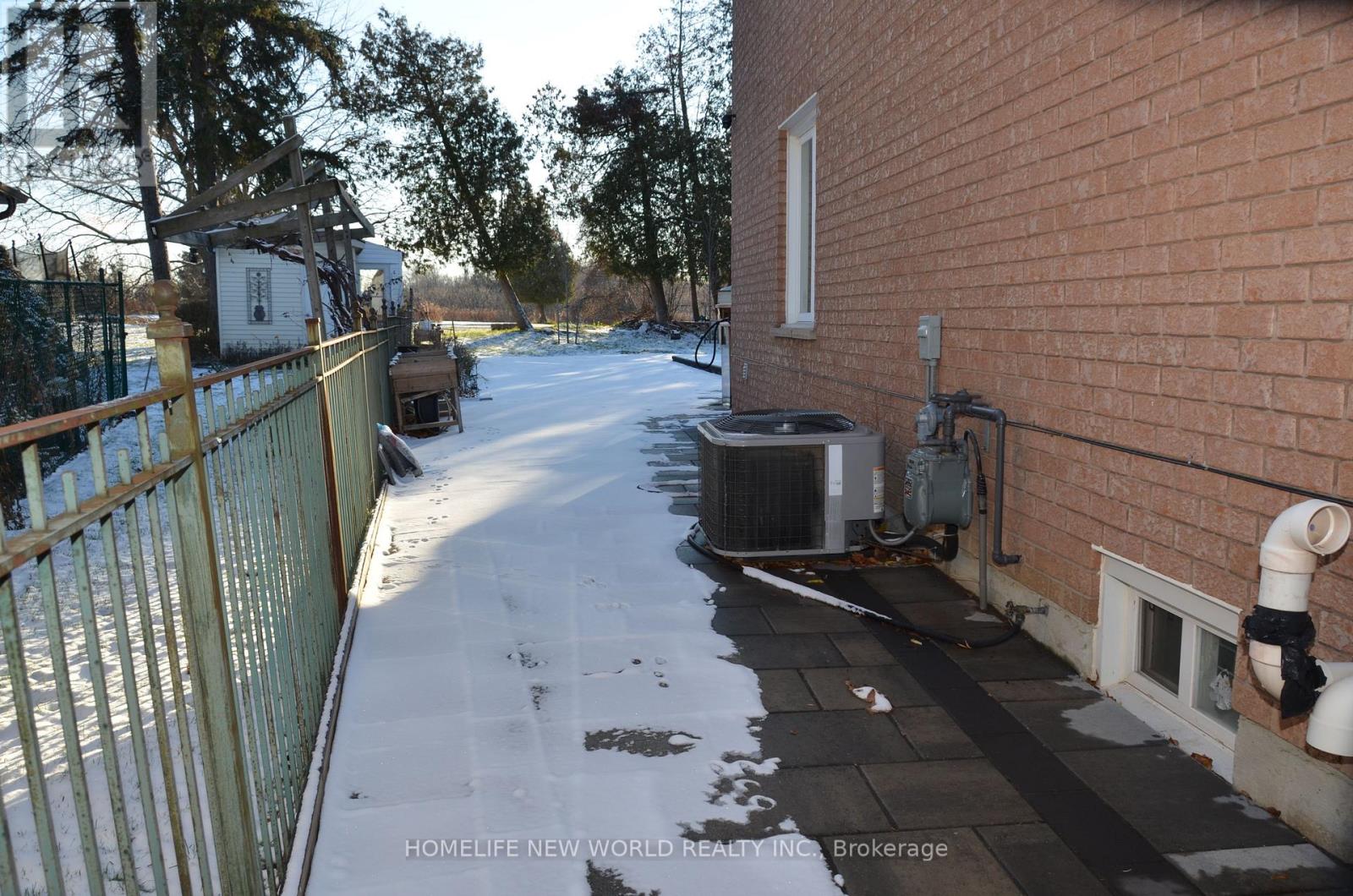 77 Nadia Avenue, Vaughan, Ontario  L4L 8N9 - Photo 34 - N12596554